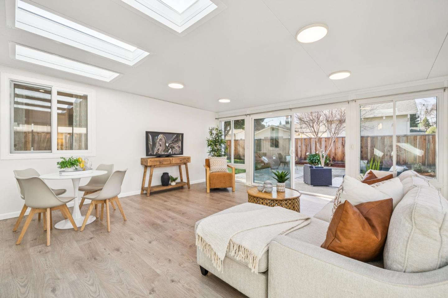 Detail Gallery Image 17 of 53 For 34373 Auckland Ct, Fremont,  CA 94555 - 3 Beds | 2 Baths