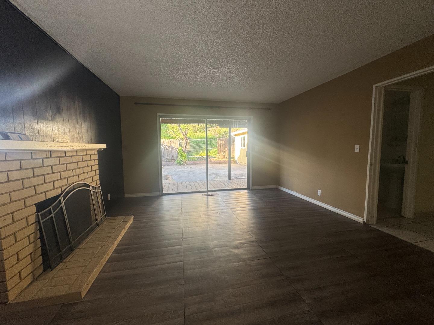 Detail Gallery Image 6 of 14 For 337 War Admiral Ave, San Jose,  CA 95111 - 4 Beds | 3 Baths