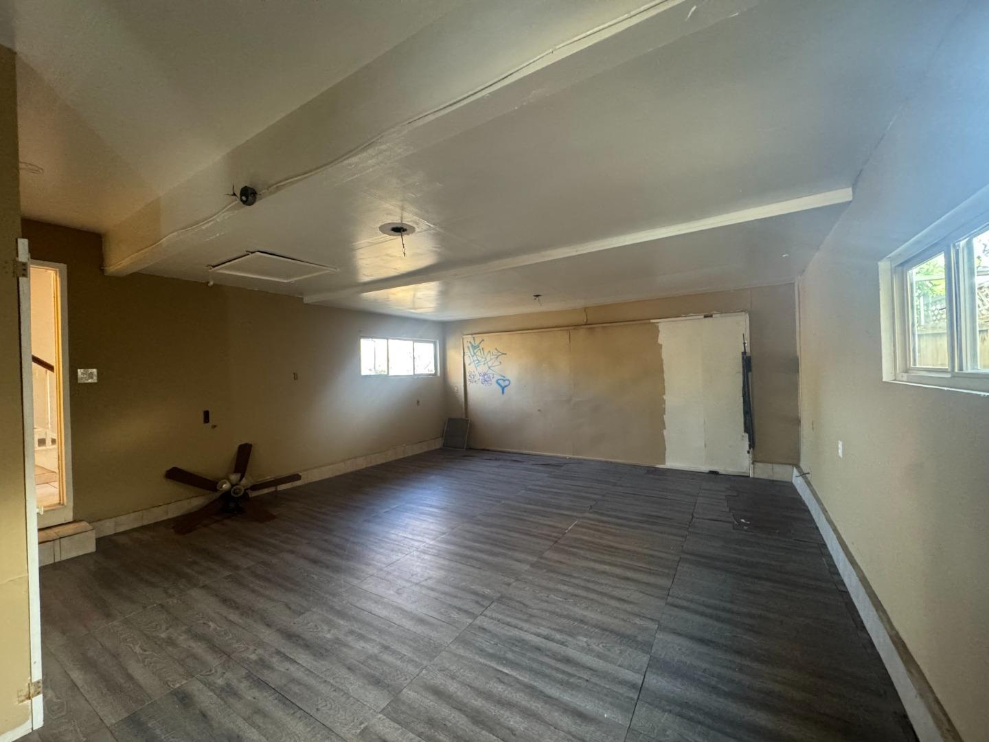 Detail Gallery Image 8 of 14 For 337 War Admiral Ave, San Jose,  CA 95111 - 4 Beds | 3 Baths