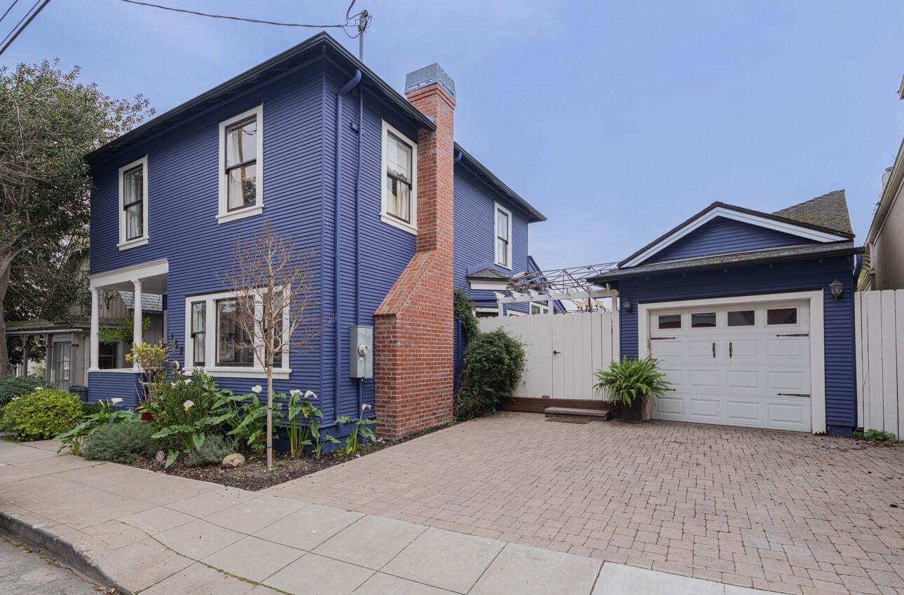 Front Image Thumbnail for ML82036817