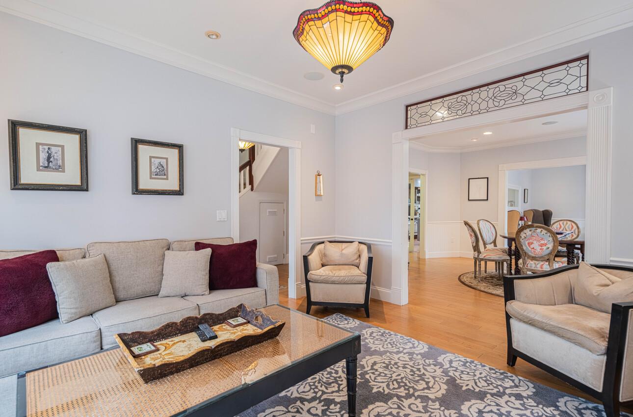 Detail Gallery Image 10 of 41 For 157 15th St, Pacific Grove,  CA 93950 - 3 Beds | 1/2 Baths