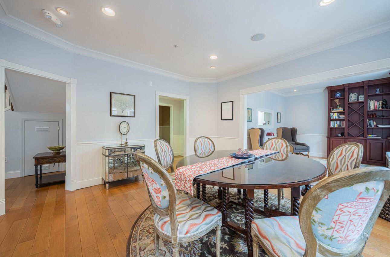 Detail Gallery Image 13 of 41 For 157 15th St, Pacific Grove,  CA 93950 - 3 Beds | 1/2 Baths