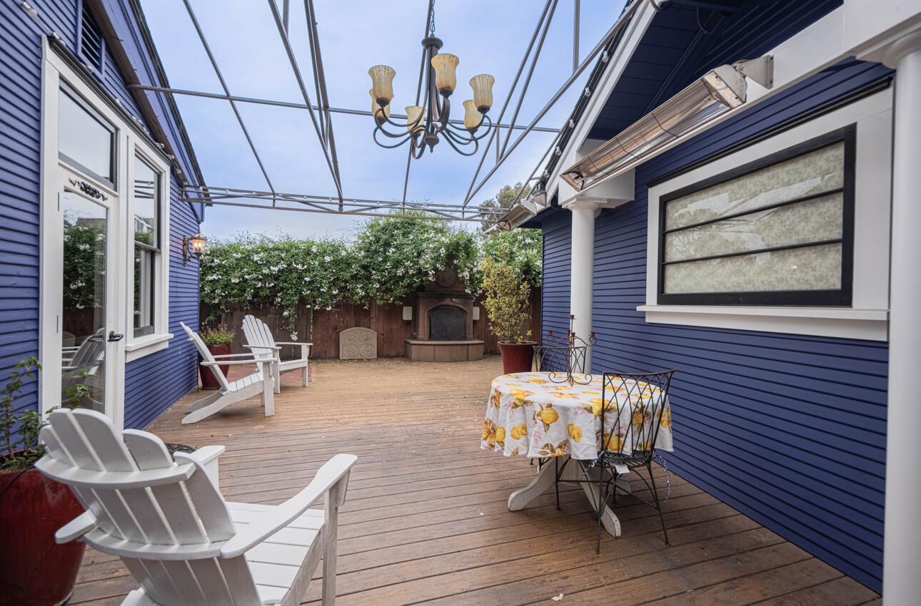 Detail Gallery Image 23 of 41 For 157 15th St, Pacific Grove,  CA 93950 - 3 Beds | 1/2 Baths