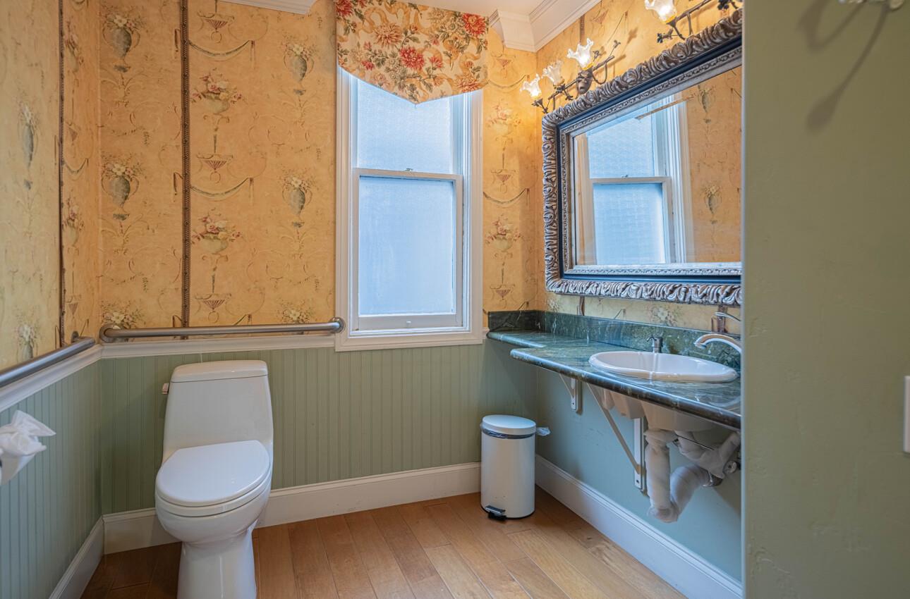 Detail Gallery Image 24 of 41 For 157 15th St, Pacific Grove,  CA 93950 - 3 Beds | 1/2 Baths