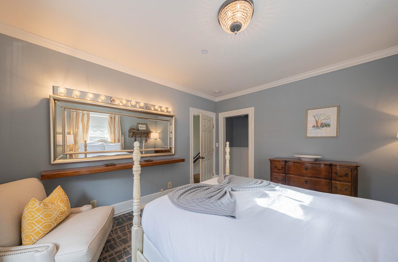 Detail Gallery Image 32 of 41 For 157 15th St, Pacific Grove,  CA 93950 - 3 Beds | 1/2 Baths