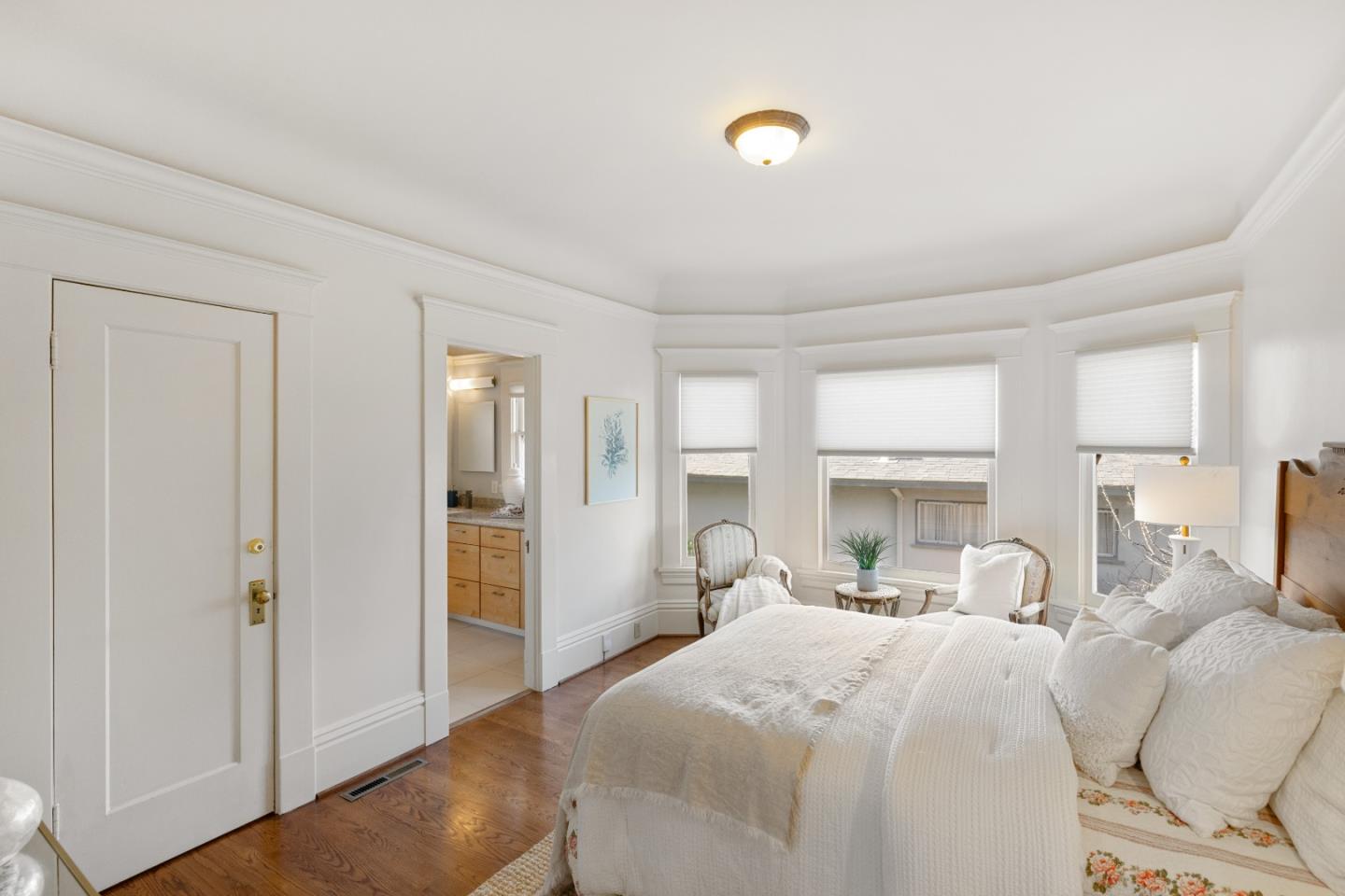 Detail Gallery Image 18 of 65 For 675 Pine St, Monterey,  CA 93940 - 5 Beds | 3/1 Baths