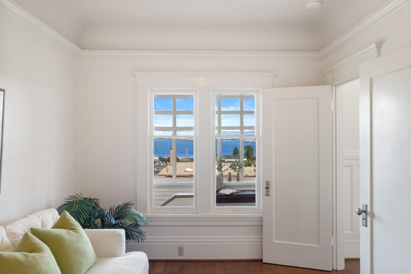 Detail Gallery Image 41 of 65 For 675 Pine St, Monterey,  CA 93940 - 5 Beds | 3/1 Baths