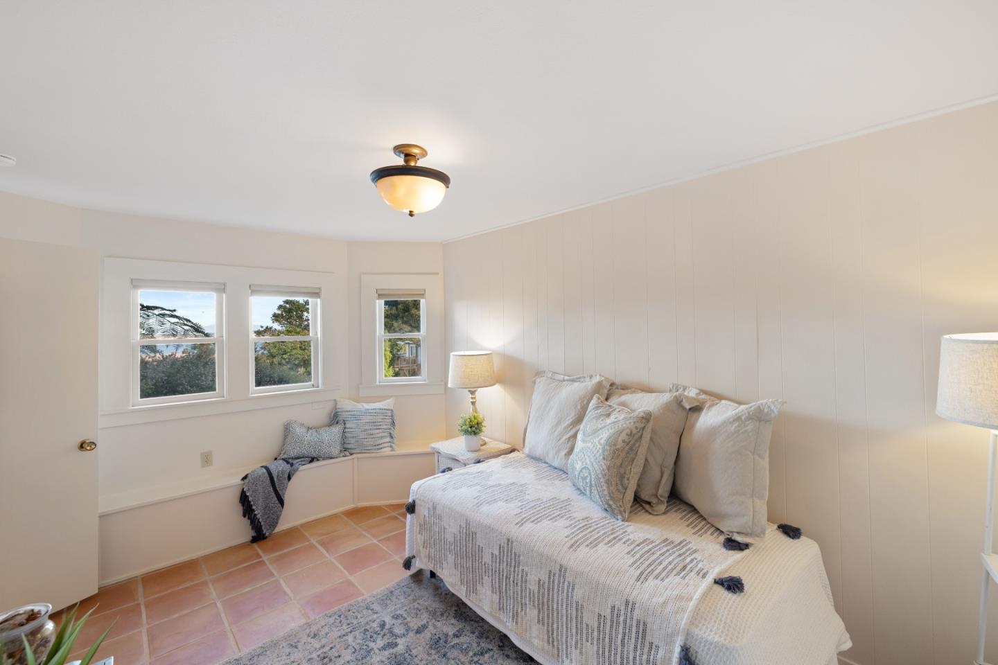 Detail Gallery Image 46 of 65 For 675 Pine St, Monterey,  CA 93940 - 5 Beds | 3/1 Baths