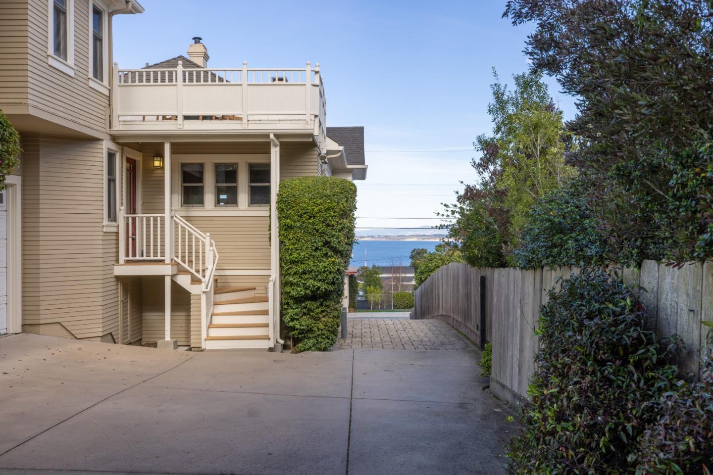 Detail Gallery Image 54 of 65 For 675 Pine St, Monterey,  CA 93940 - 5 Beds | 3/1 Baths