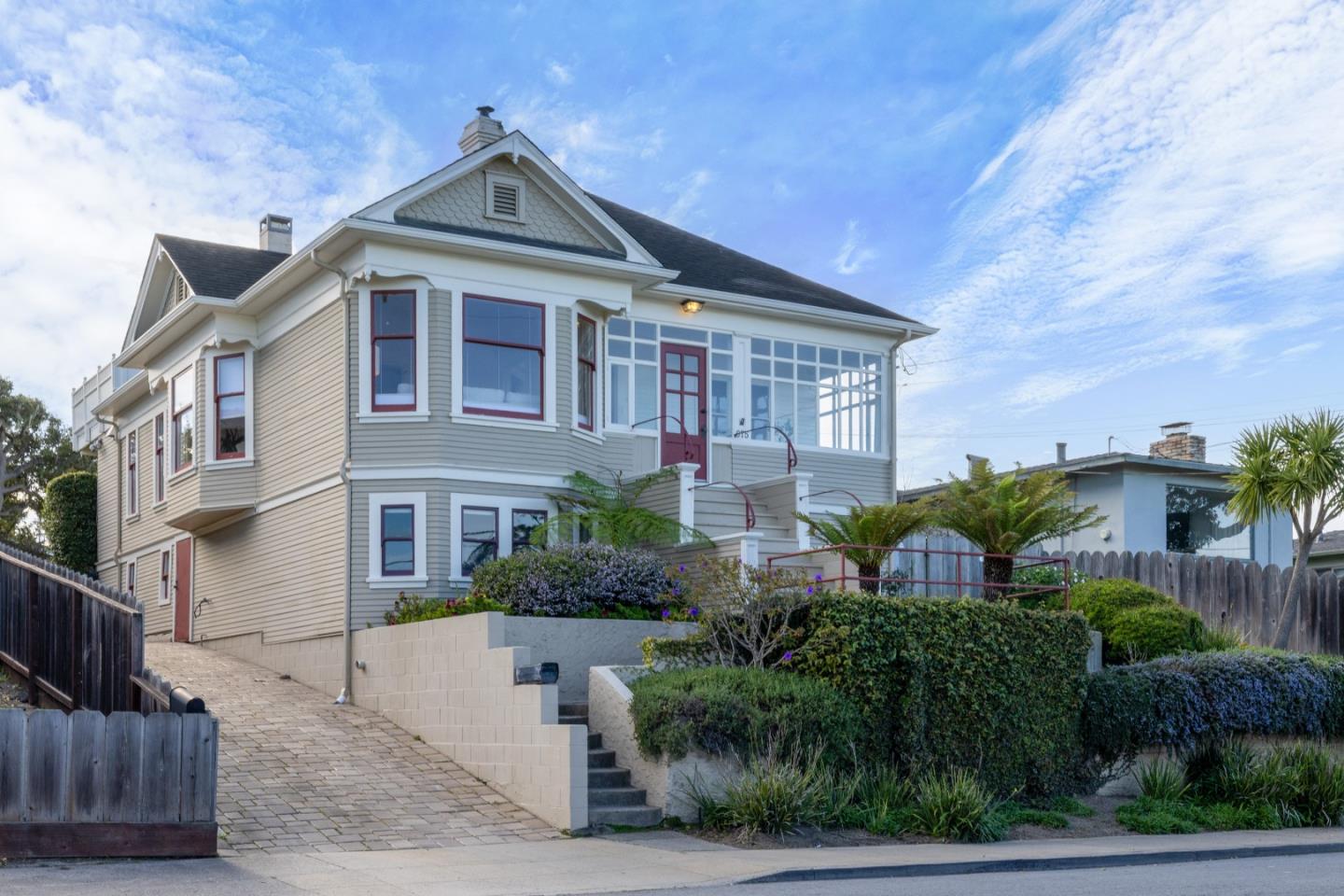 Detail Gallery Image 62 of 65 For 675 Pine St, Monterey,  CA 93940 - 5 Beds | 3/1 Baths