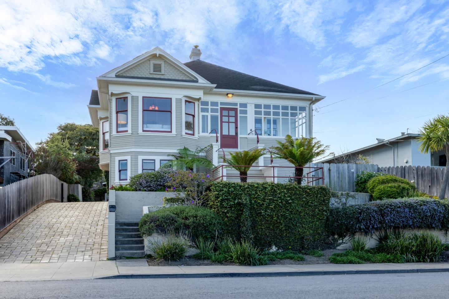 Detail Gallery Image 63 of 65 For 675 Pine St, Monterey,  CA 93940 - 5 Beds | 3/1 Baths