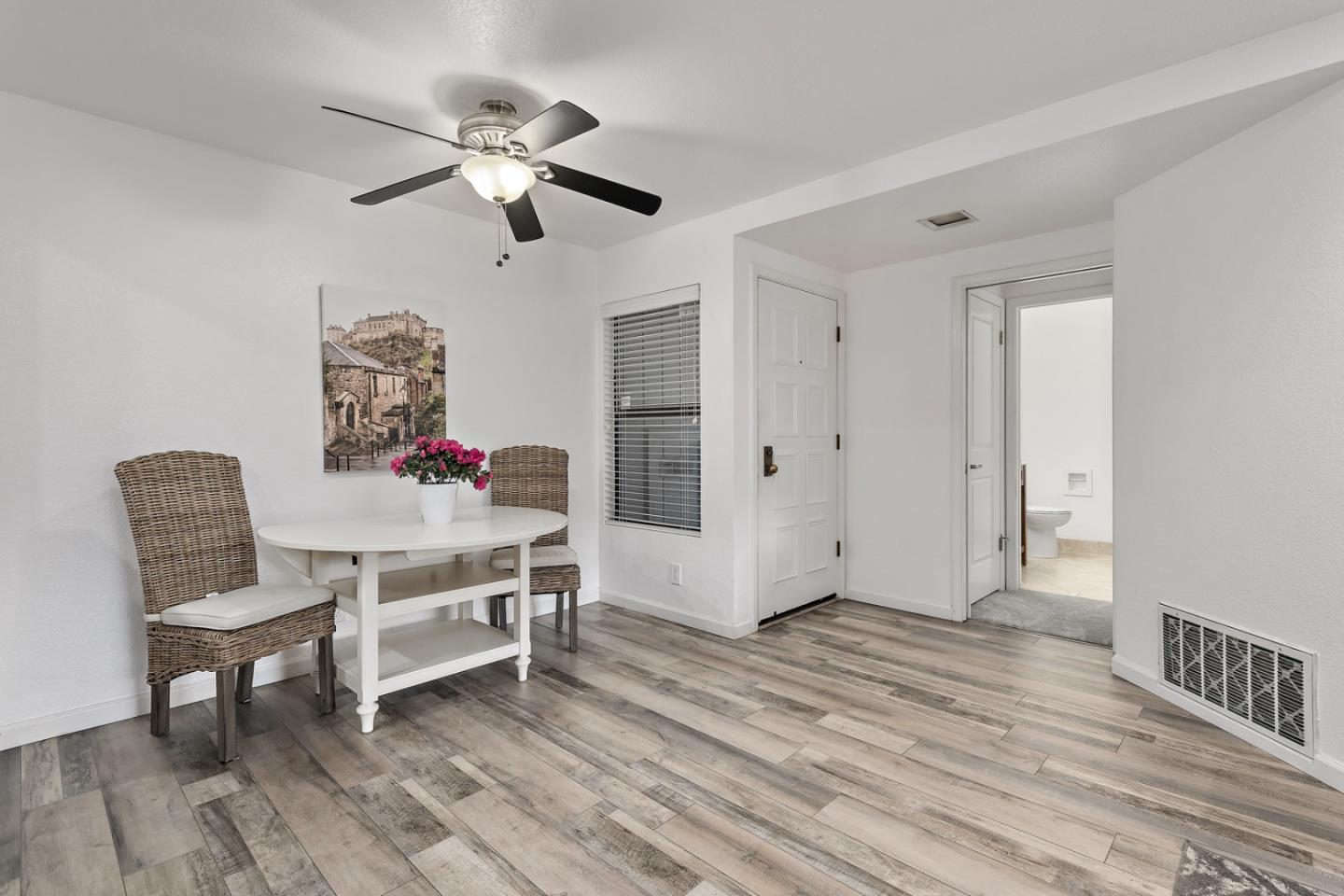 Detail Gallery Image 6 of 23 For 1751 Braddock Ct, San Jose,  CA 95125 - 2 Beds | 2 Baths