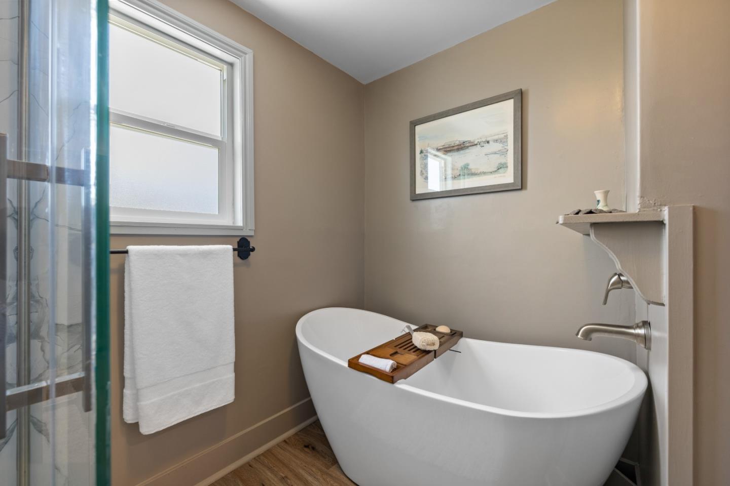 Detail Gallery Image 12 of 25 For 22700 Picador Dr, Salinas,  CA 93908 - 4 Beds | 3 Baths