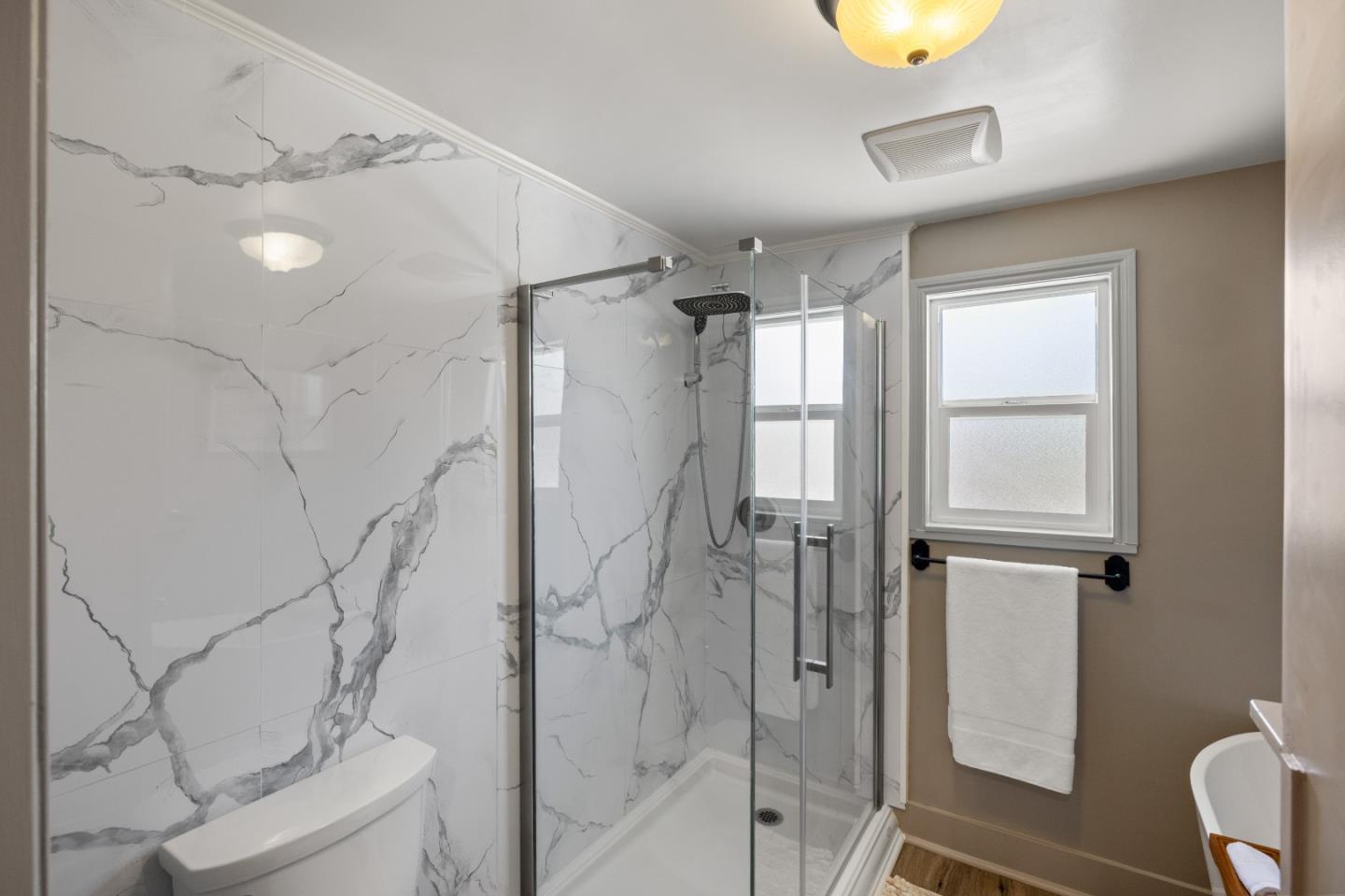 Detail Gallery Image 13 of 25 For 22700 Picador Dr, Salinas,  CA 93908 - 4 Beds | 3 Baths