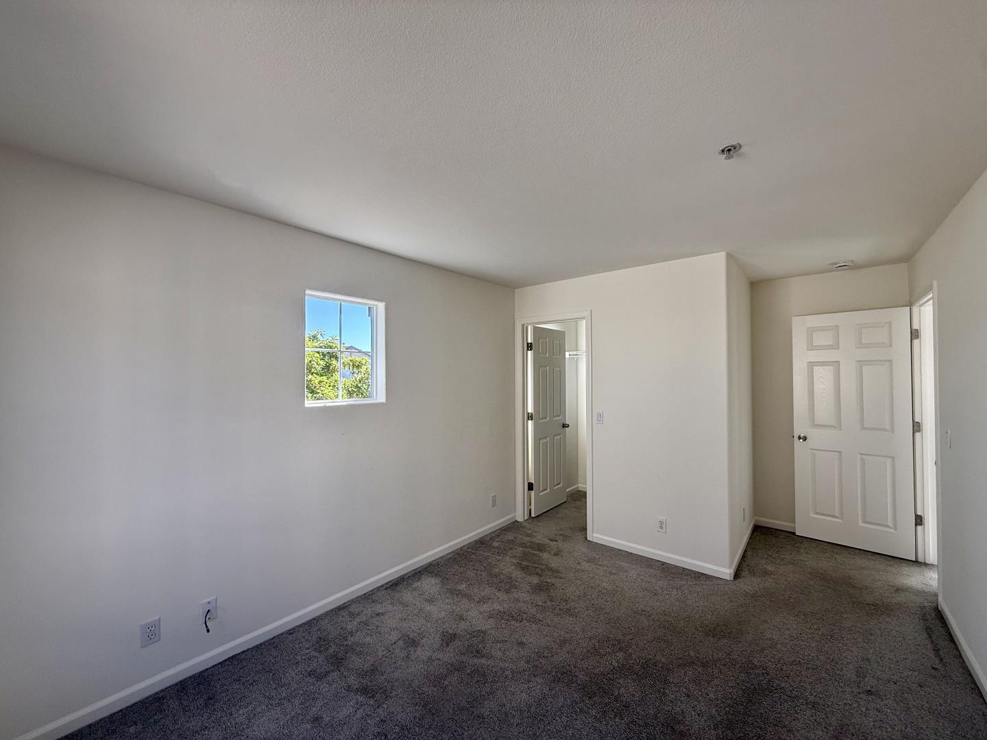 Detail Gallery Image 6 of 13 For 56 Vista Verde Cir, Watsonville,  CA 95076 - 4 Beds | 2/1 Baths