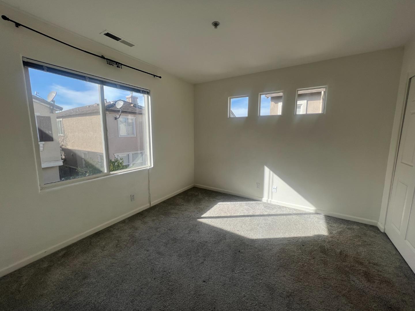 Detail Gallery Image 8 of 13 For 56 Vista Verde Cir, Watsonville,  CA 95076 - 4 Beds | 2/1 Baths