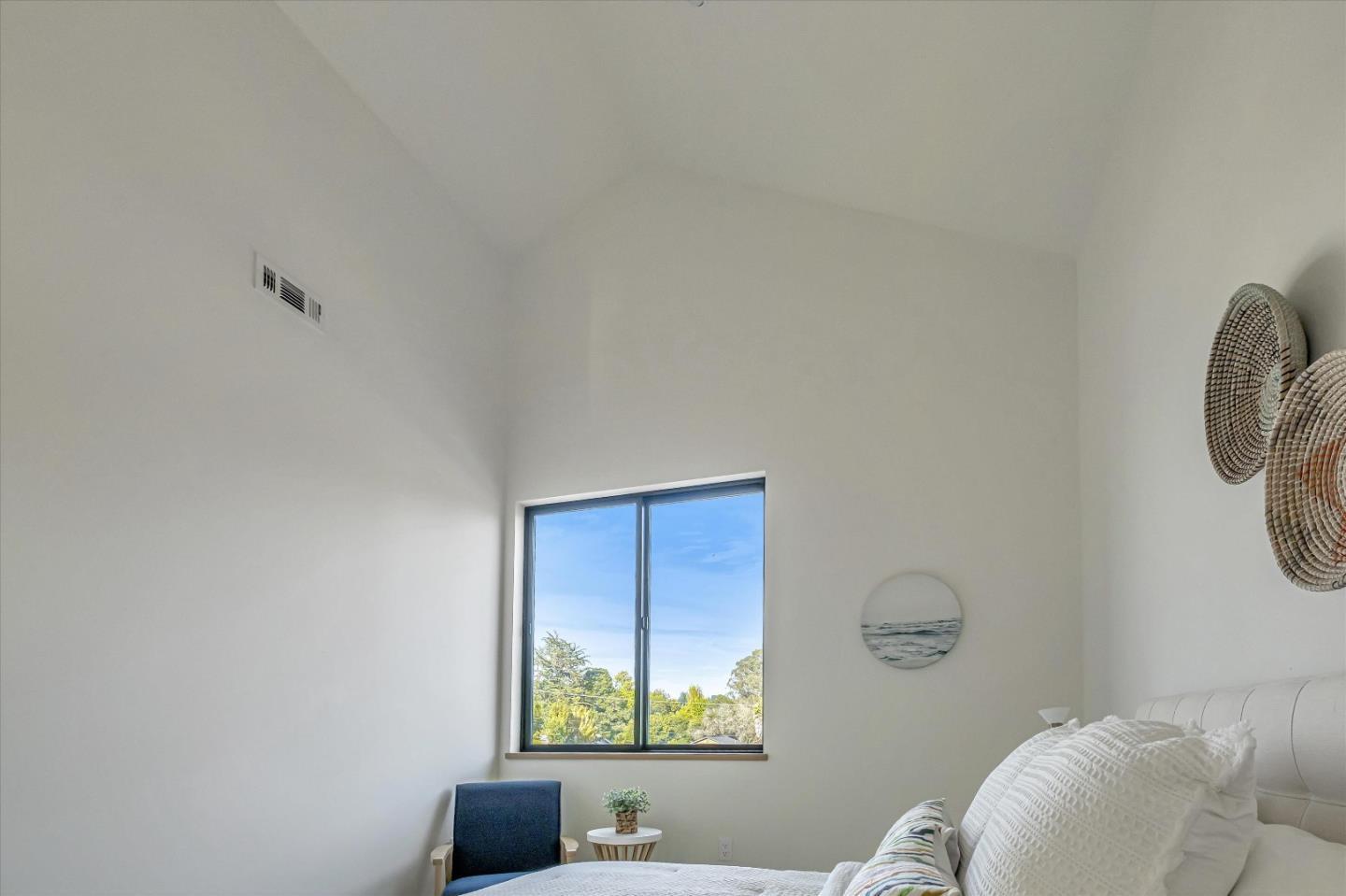 Detail Gallery Image 22 of 33 For 109 Darlington Ln, Soquel,  CA 95073 - 3 Beds | 2/1 Baths