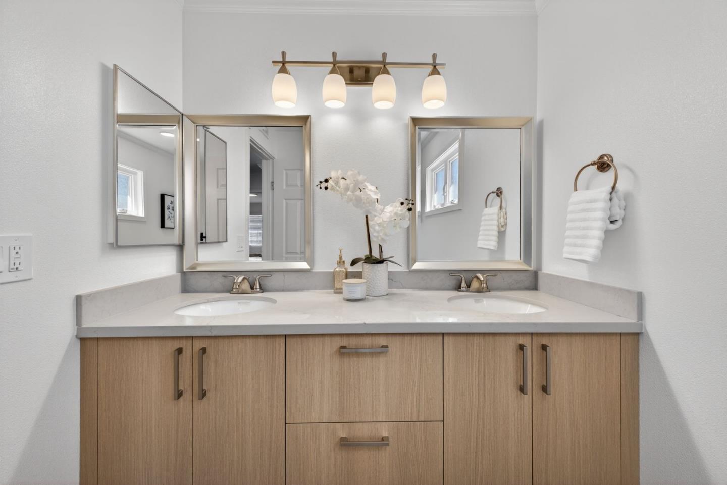 Detail Gallery Image 22 of 44 For 5755 Cohasset Way, San Jose,  CA 95123 - 4 Beds | 2 Baths