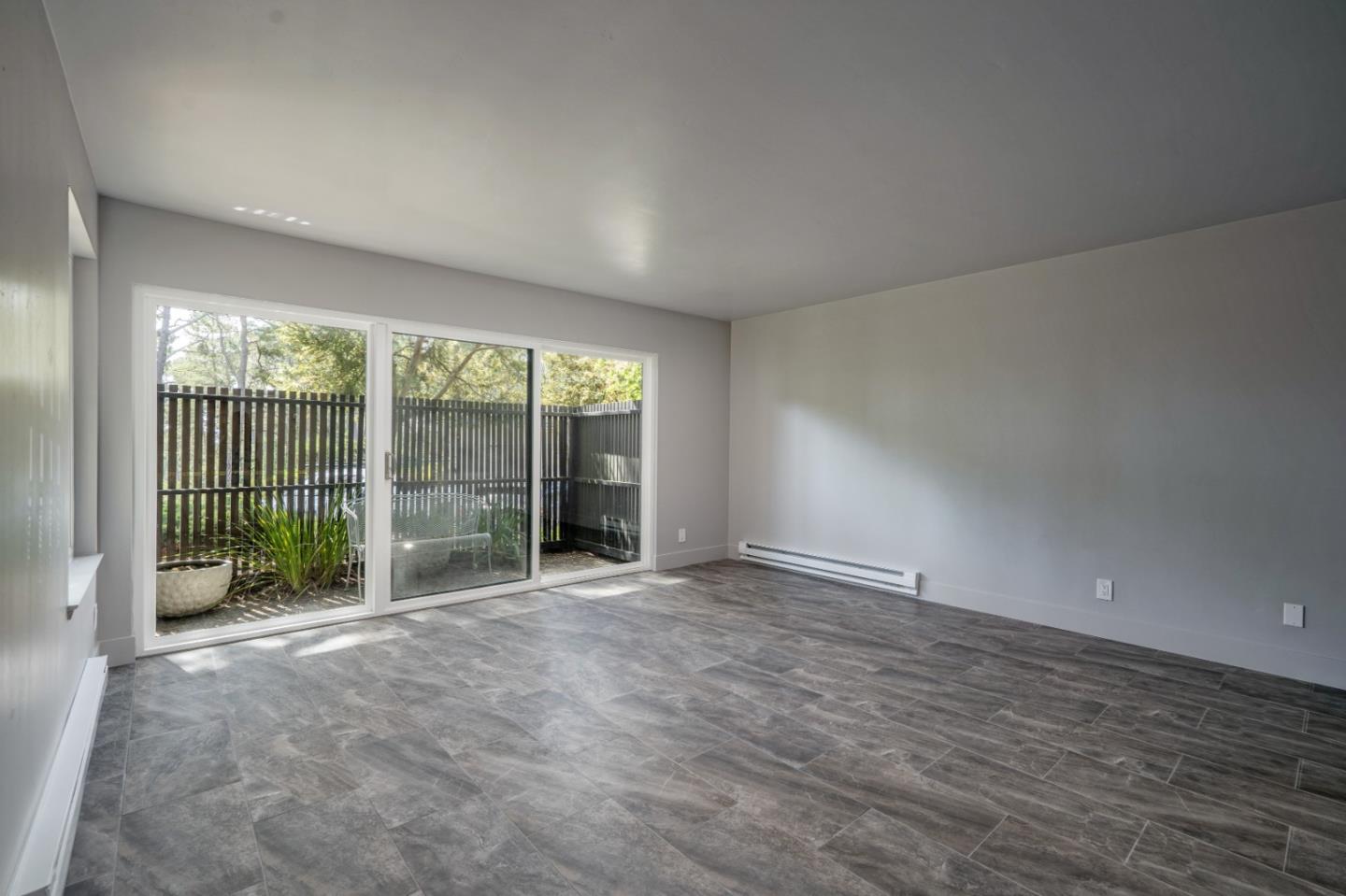 Detail Gallery Image 14 of 36 For 37 Ocean Pines Ln, Pebble Beach,  CA 93953 - 3 Beds | 3 Baths