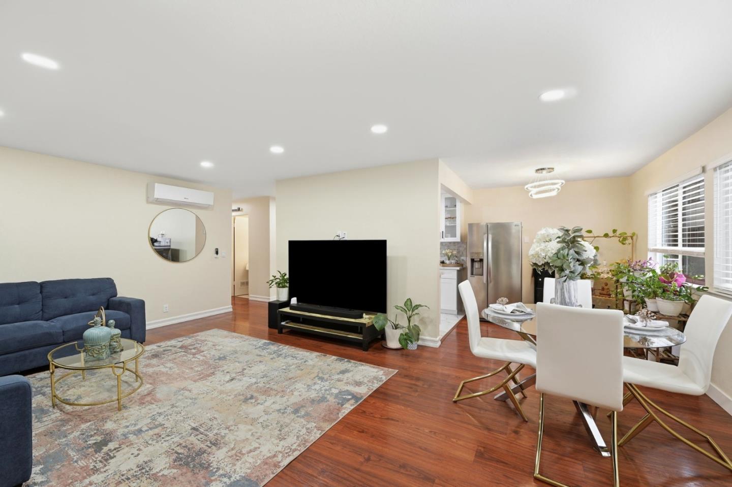 Detail Gallery Image 13 of 37 For 1898 Meridian Ave #24,  San Jose,  CA 95125 - 3 Beds | 2 Baths