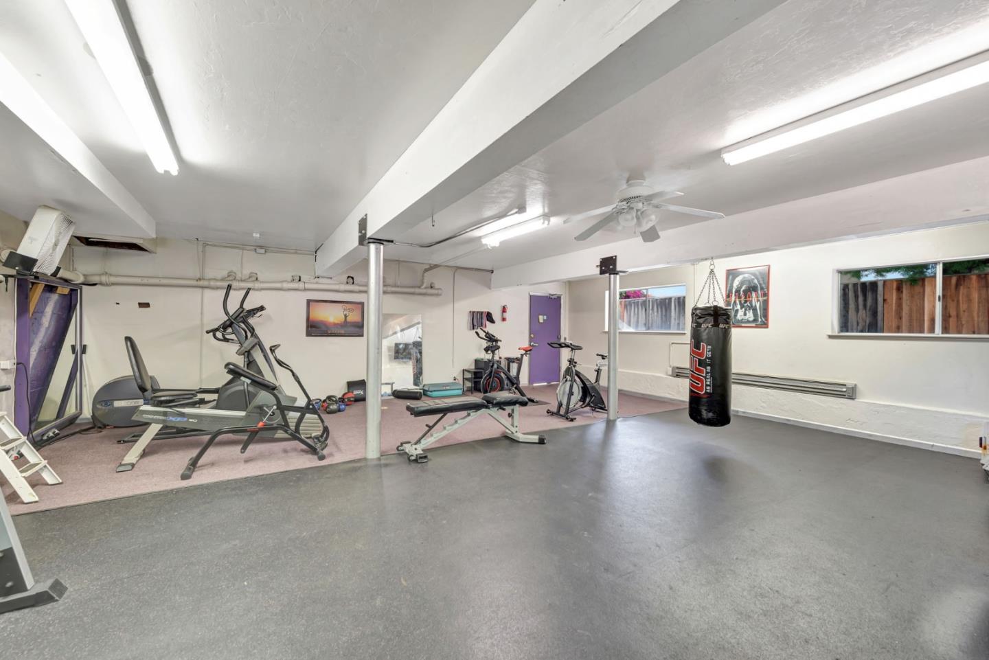 Detail Gallery Image 31 of 37 For 1898 Meridian Ave #24,  San Jose,  CA 95125 - 3 Beds | 2 Baths