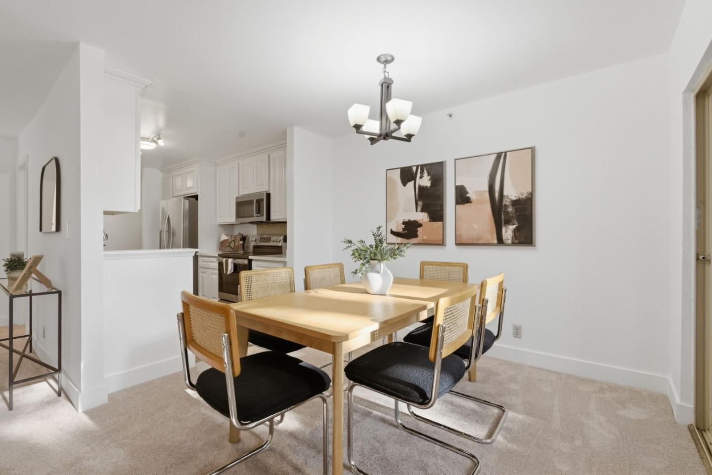 Detail Gallery Image 12 of 58 For 332 Philip Dr #101,  Daly City,  CA 94015 - 3 Beds | 2 Baths