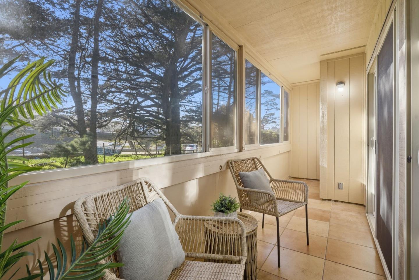 Detail Gallery Image 27 of 58 For 332 Philip Dr #101,  Daly City,  CA 94015 - 3 Beds | 2 Baths