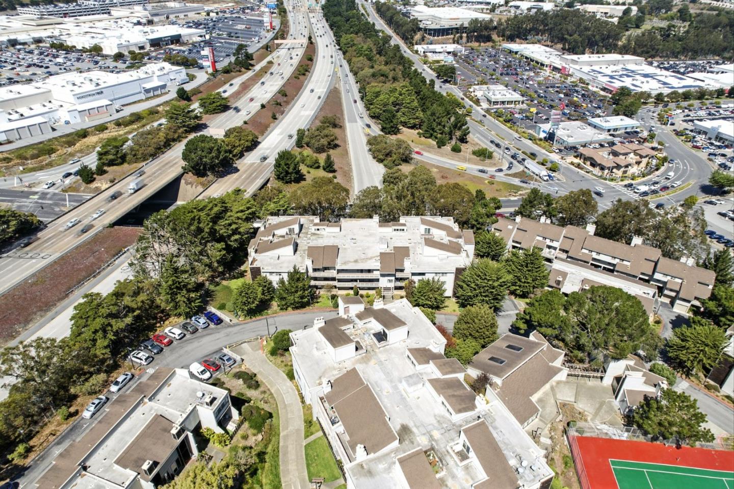 Detail Gallery Image 55 of 58 For 332 Philip Dr #101,  Daly City,  CA 94015 - 3 Beds | 2 Baths