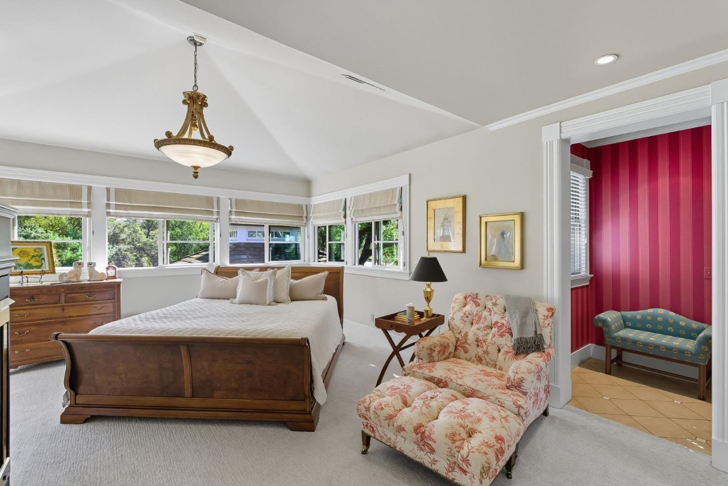 Detail Gallery Image 33 of 68 For Oak Meadow Dr, Los Gatos,  CA 95032 - 4 Beds | 4/1 Baths