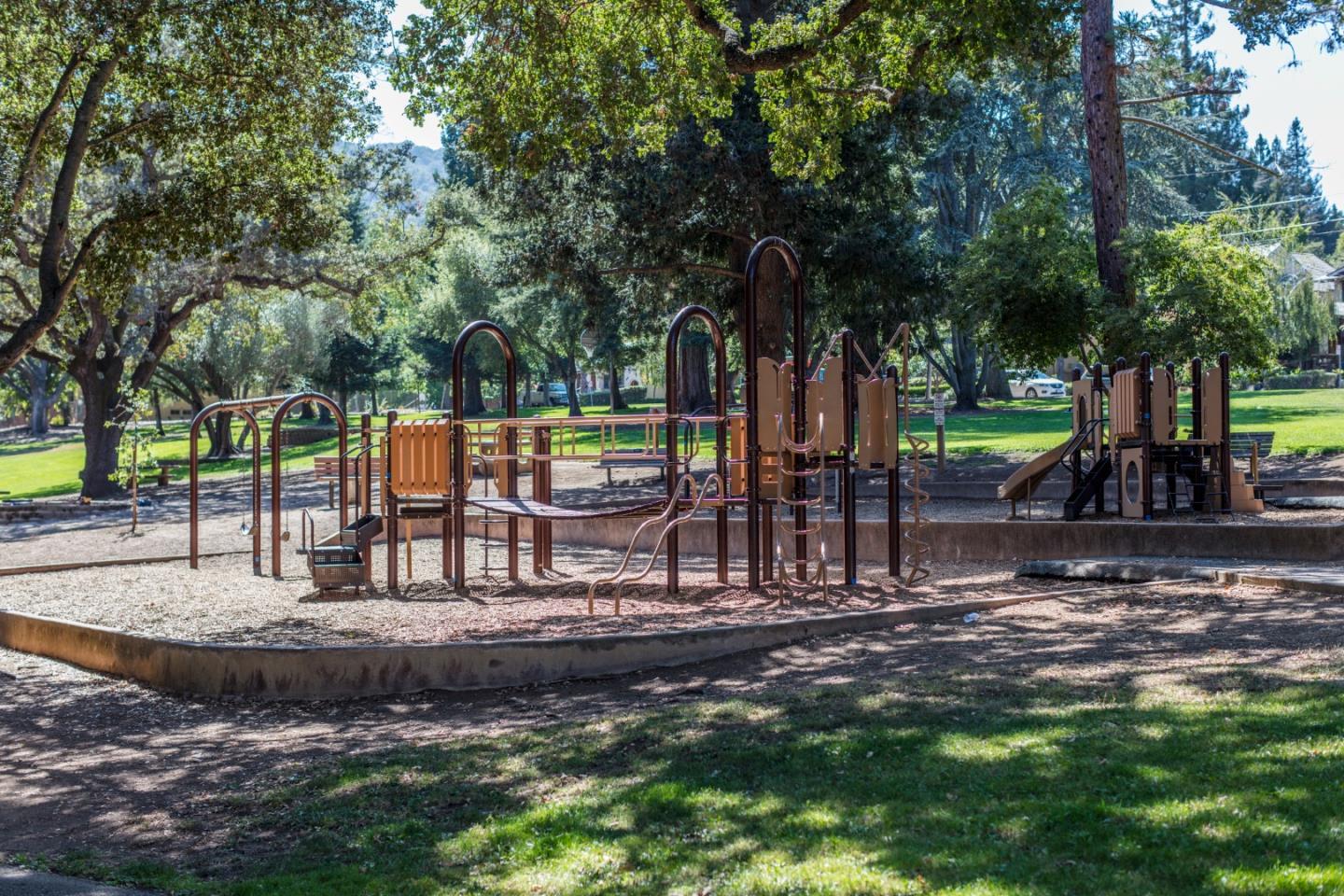 Detail Gallery Image 61 of 68 For Oak Meadow Dr, Los Gatos,  CA 95032 - 4 Beds | 4/1 Baths