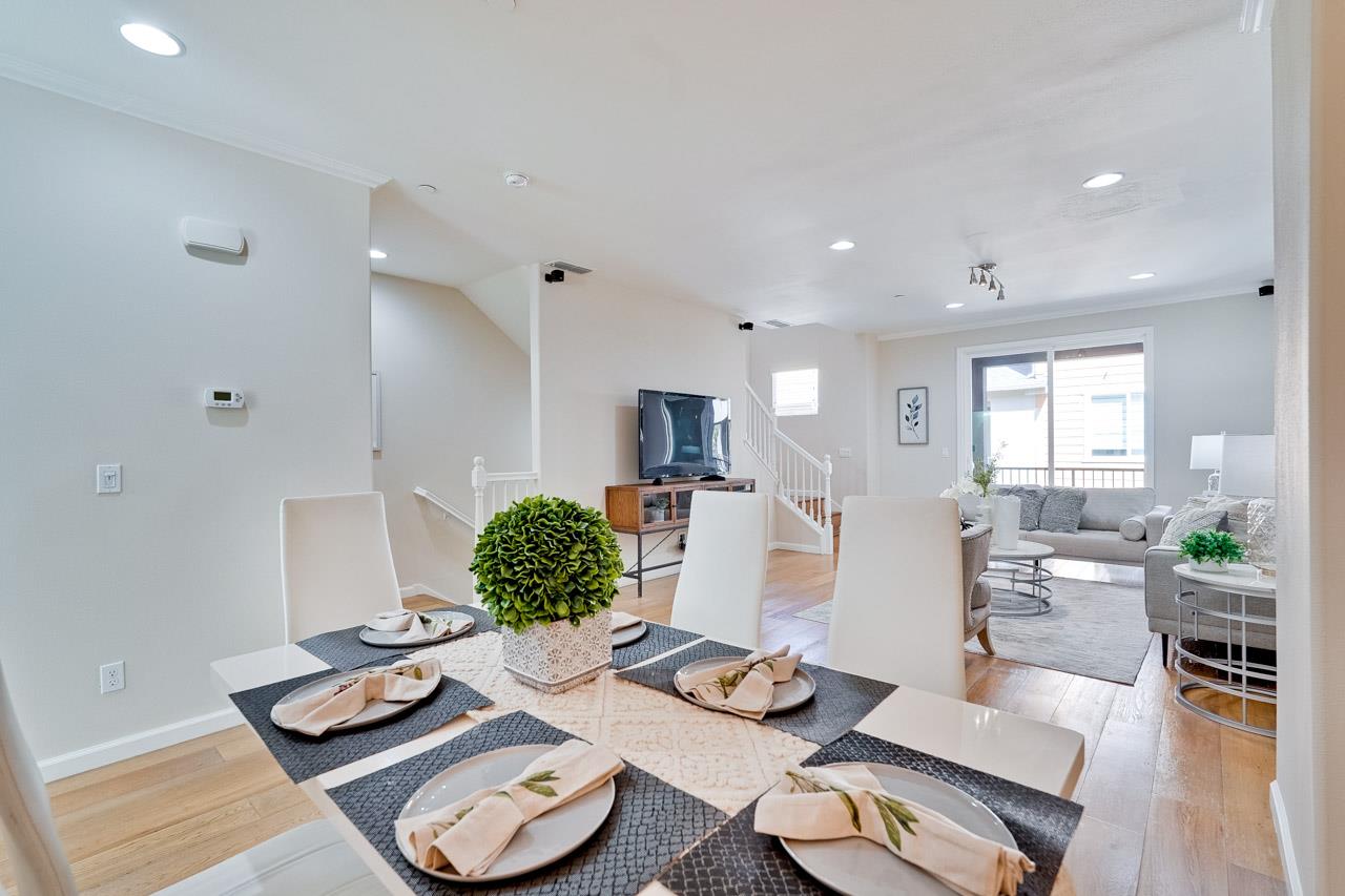 Detail Gallery Image 12 of 44 For 1369 Coyote Creek Way, Milpitas,  CA 95035 - 3 Beds | 3 Baths