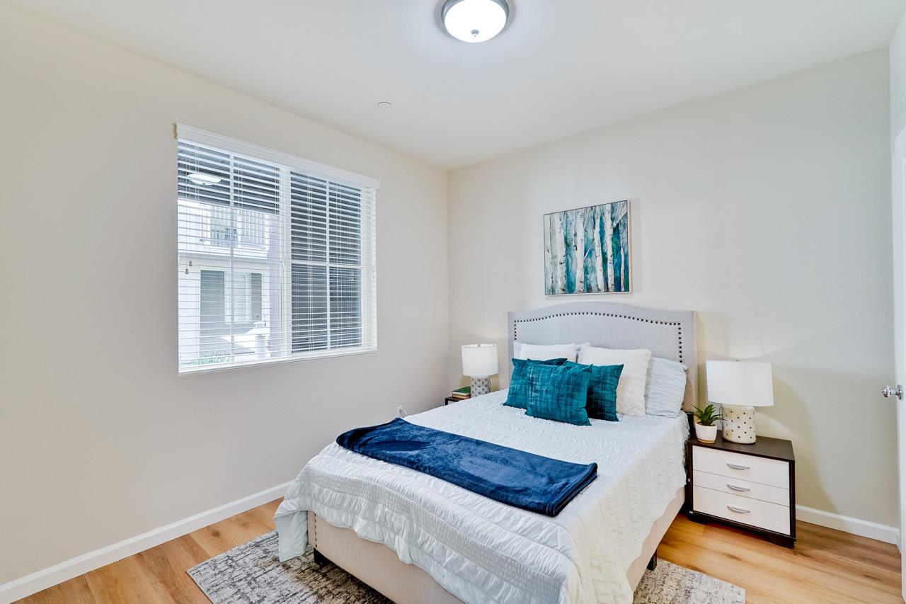 Detail Gallery Image 20 of 44 For 1369 Coyote Creek Way, Milpitas,  CA 95035 - 3 Beds | 3 Baths