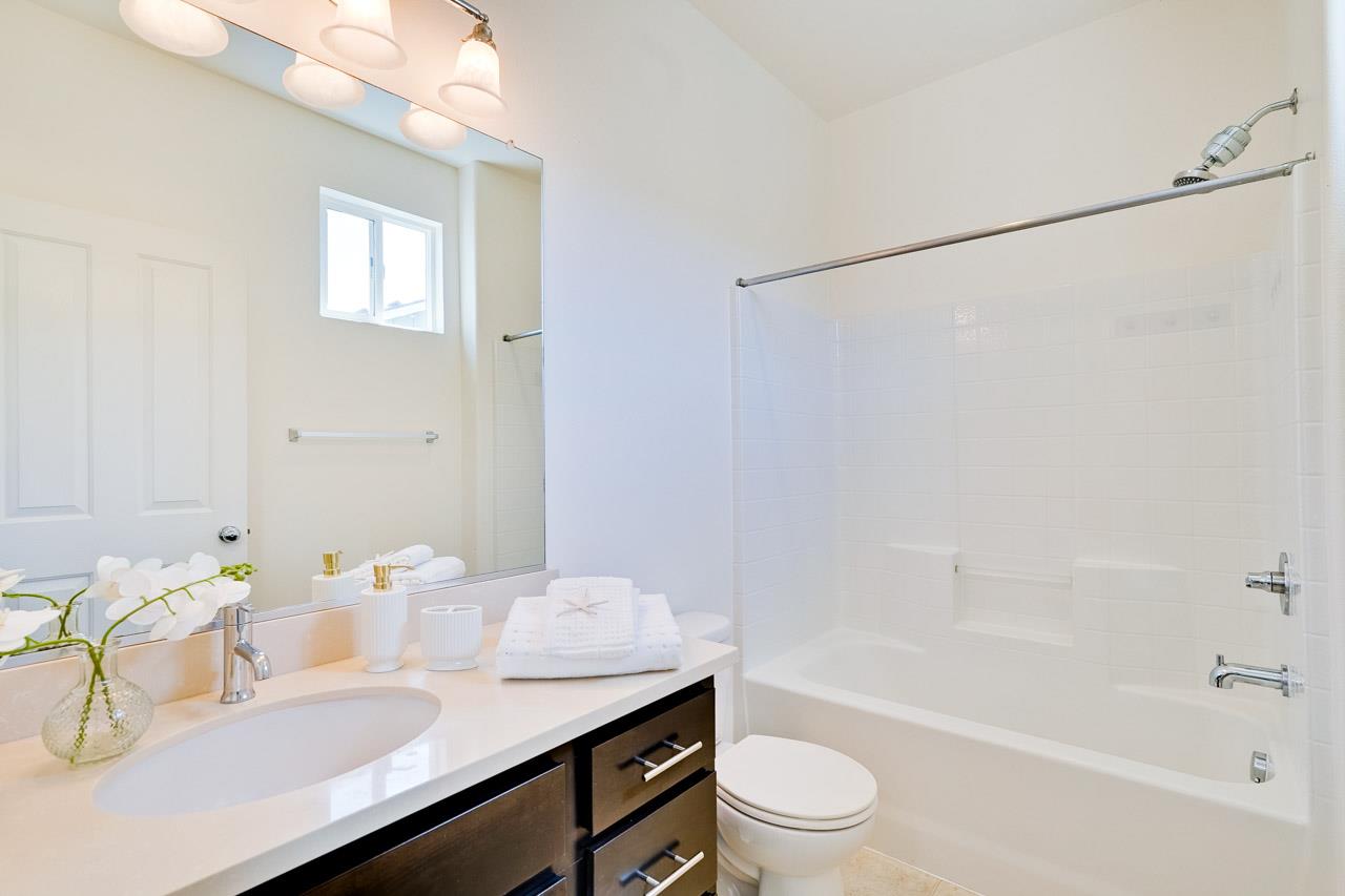 Detail Gallery Image 27 of 44 For 1369 Coyote Creek Way, Milpitas,  CA 95035 - 3 Beds | 3 Baths