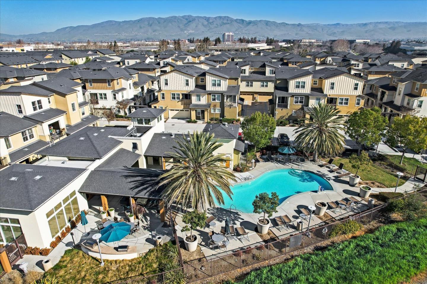 Detail Gallery Image 35 of 44 For 1369 Coyote Creek Way, Milpitas,  CA 95035 - 3 Beds | 3 Baths