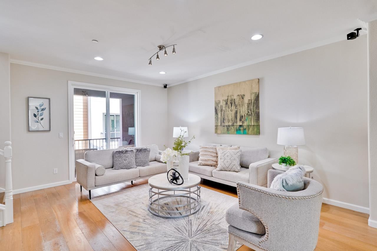 Detail Gallery Image 4 of 44 For 1369 Coyote Creek Way, Milpitas,  CA 95035 - 3 Beds | 3 Baths