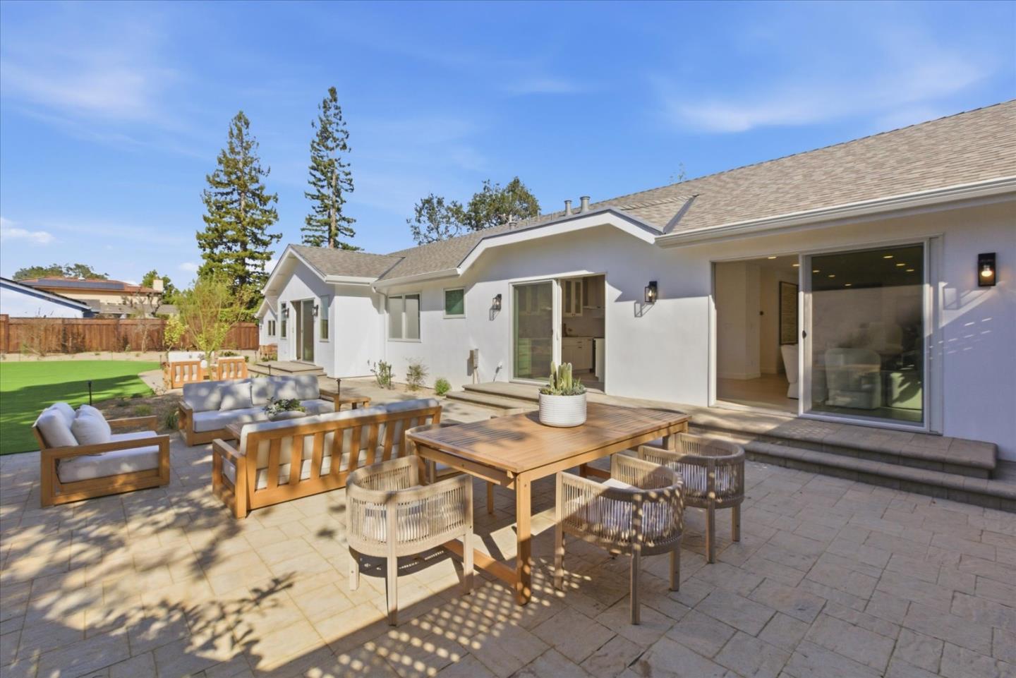 Detail Gallery Image 14 of 54 For 655 Washington St, Los Altos,  CA 94022 - 4 Beds | 3 Baths