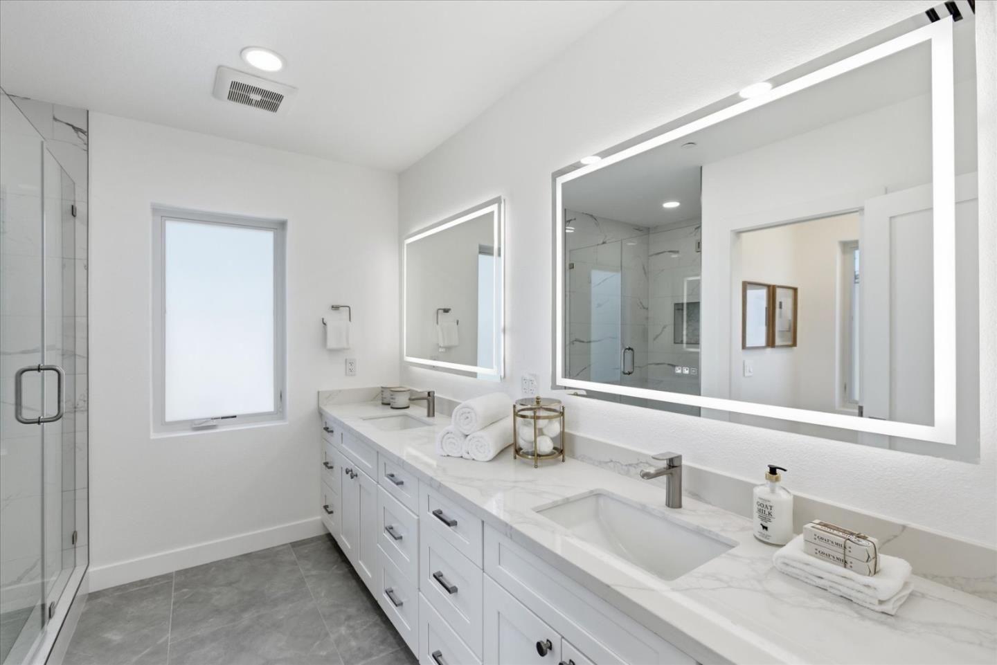 Detail Gallery Image 20 of 54 For 655 Washington St, Los Altos,  CA 94022 - 4 Beds | 3 Baths