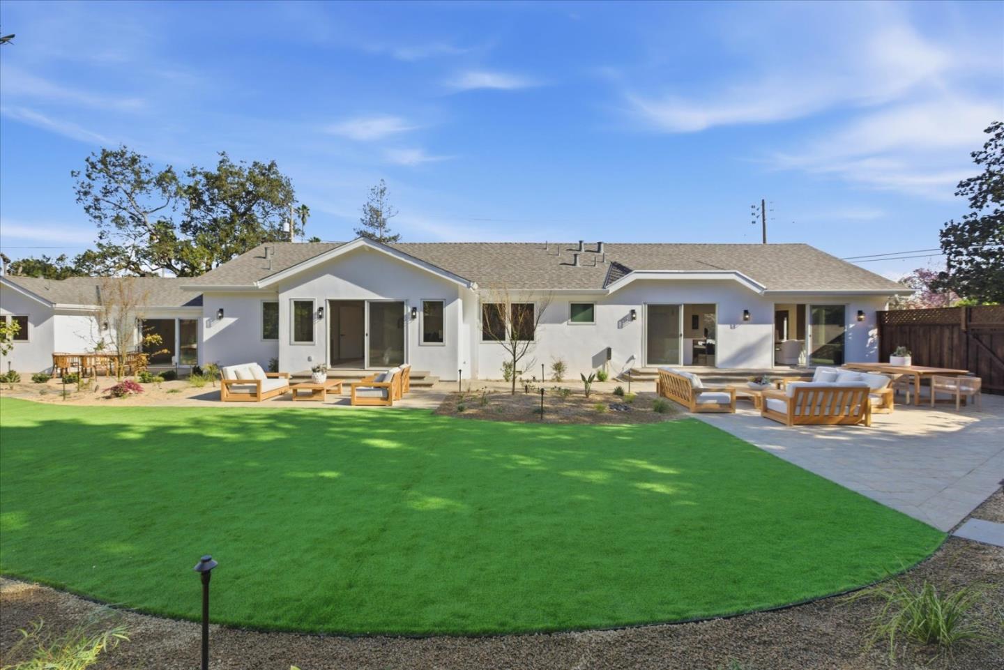 Detail Gallery Image 32 of 54 For 655 Washington St, Los Altos,  CA 94022 - 4 Beds | 3 Baths