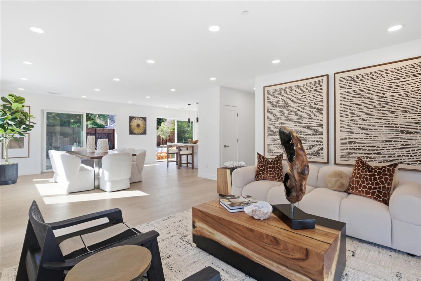 Detail Gallery Image 4 of 54 For 655 Washington St, Los Altos,  CA 94022 - 4 Beds | 3 Baths