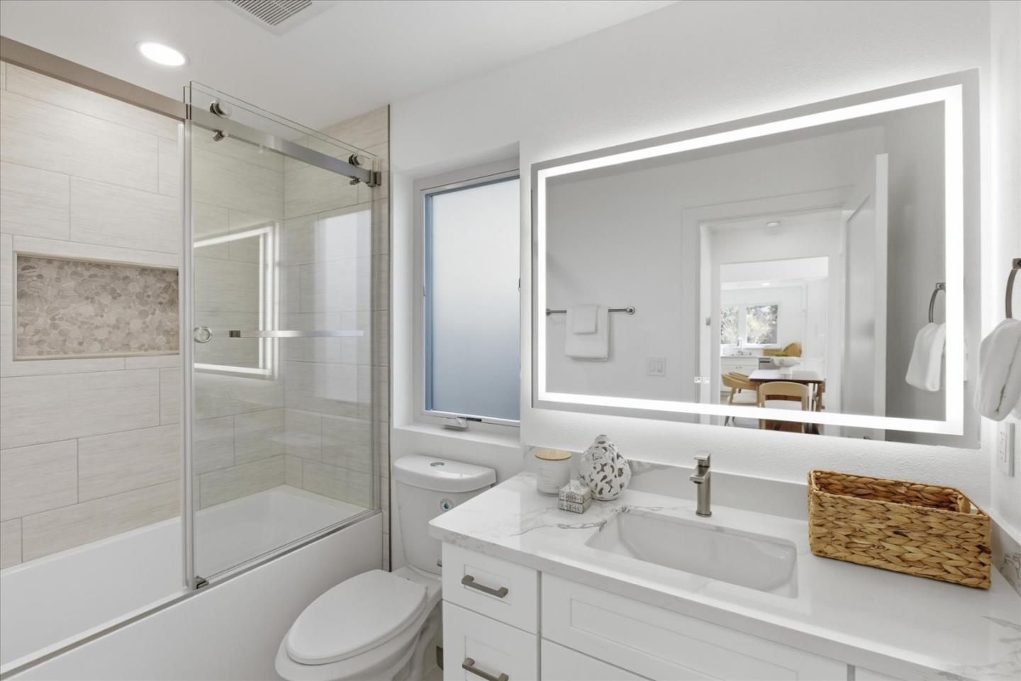 Detail Gallery Image 51 of 54 For 655 Washington St, Los Altos,  CA 94022 - 4 Beds | 3 Baths