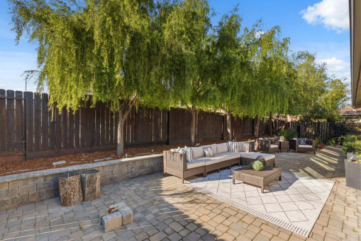 Detail Gallery Image 37 of 57 For 931 Held Ct, Hollister,  CA 95023 - 4 Beds | 2 Baths