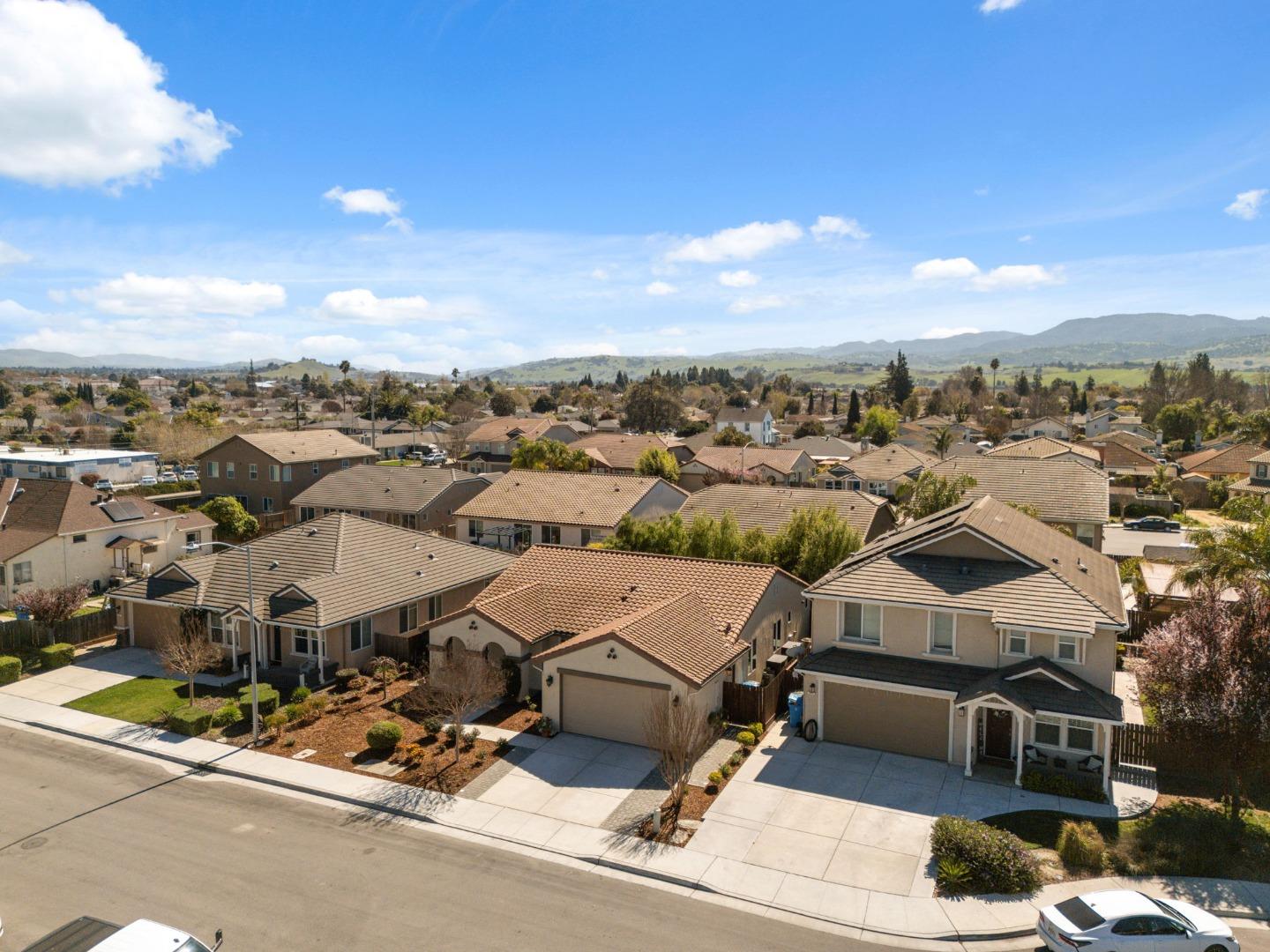 Detail Gallery Image 42 of 57 For 931 Held Ct, Hollister,  CA 95023 - 4 Beds | 2 Baths