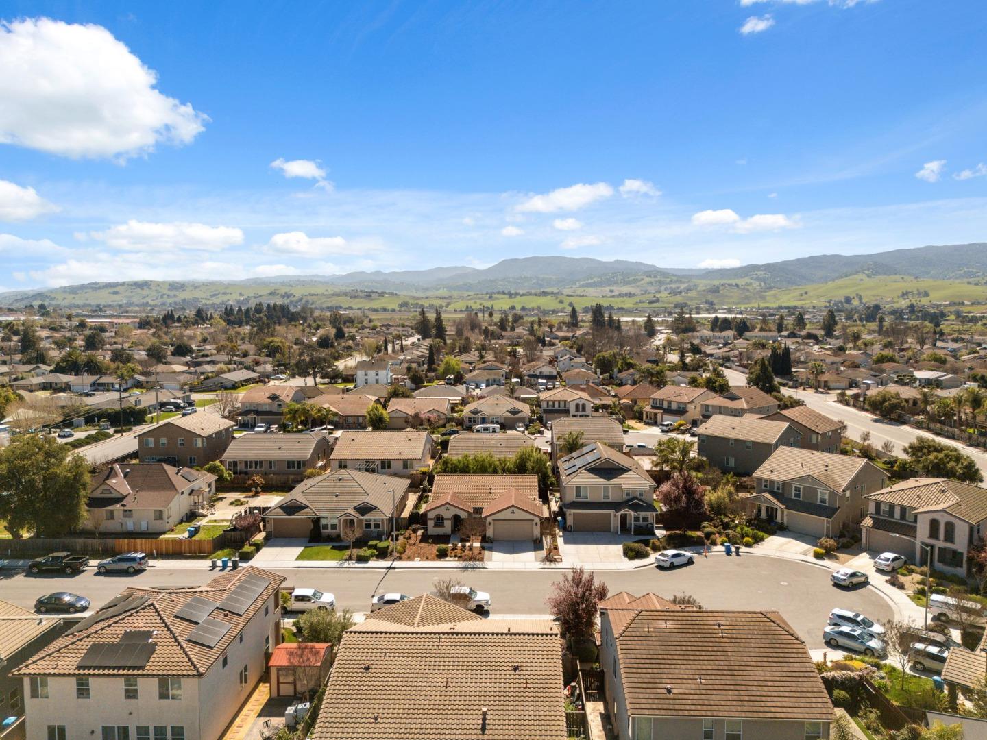 Detail Gallery Image 48 of 57 For 931 Held Ct, Hollister,  CA 95023 - 4 Beds | 2 Baths