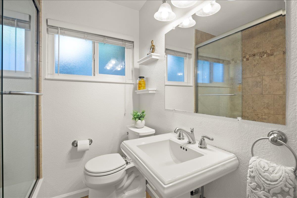 Detail Gallery Image 20 of 28 For 5159 Elester Dr, San Jose,  CA 95124 - 3 Beds | 2 Baths