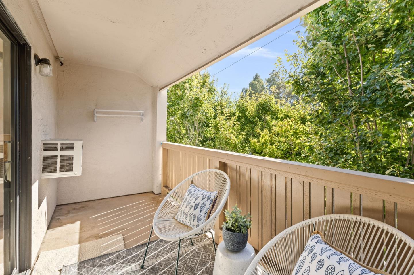 Detail Gallery Image 26 of 37 For 400 Ortega Ave #301,  Mountain View,  CA 94040 - 2 Beds | 1 Baths