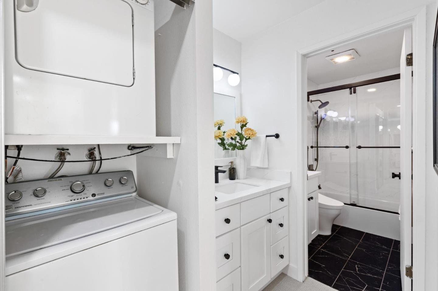 Detail Gallery Image 28 of 37 For 400 Ortega Ave #301,  Mountain View,  CA 94040 - 2 Beds | 1 Baths