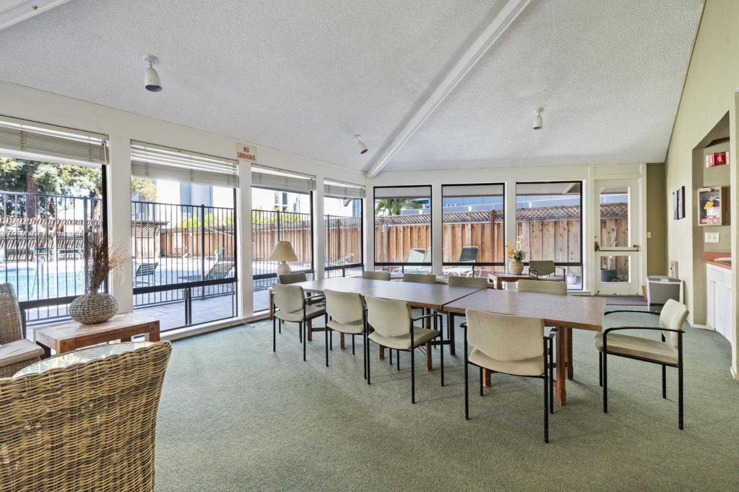 Detail Gallery Image 29 of 37 For 400 Ortega Ave #301,  Mountain View,  CA 94040 - 2 Beds | 1 Baths