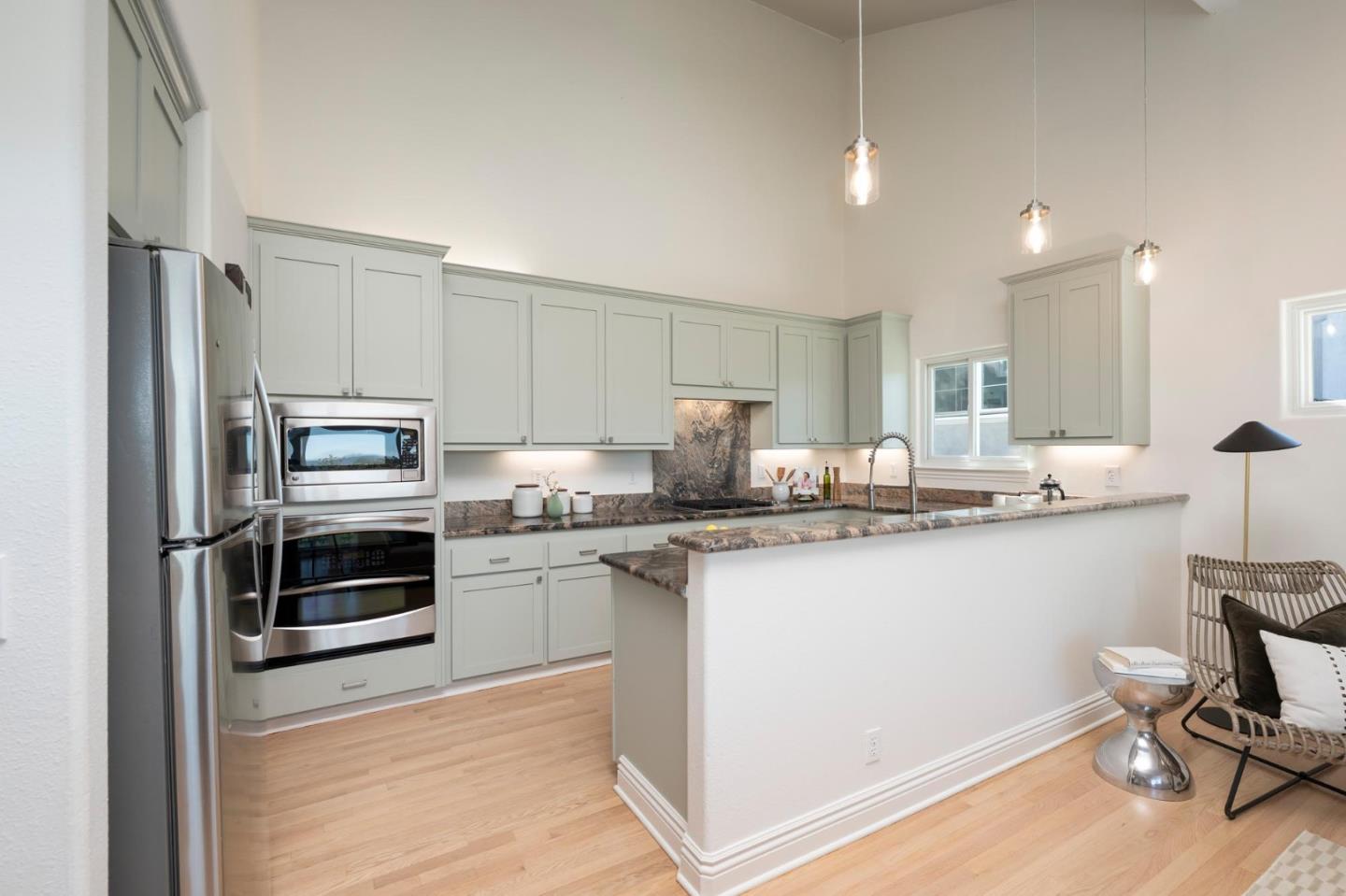 Detail Gallery Image 12 of 41 For 3860 W Naughton Ave, Belmont,  CA 94002 - 4 Beds | 3/1 Baths