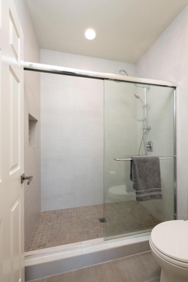 Detail Gallery Image 17 of 41 For 3860 W Naughton Ave, Belmont,  CA 94002 - 4 Beds | 3/1 Baths