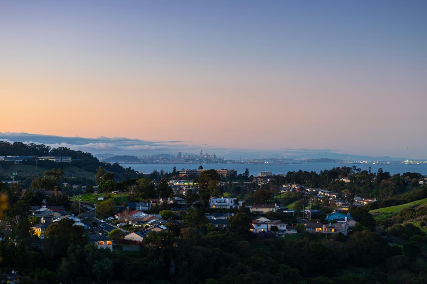 Detail Gallery Image 2 of 41 For 3860 W Naughton Ave, Belmont,  CA 94002 - 4 Beds | 3/1 Baths